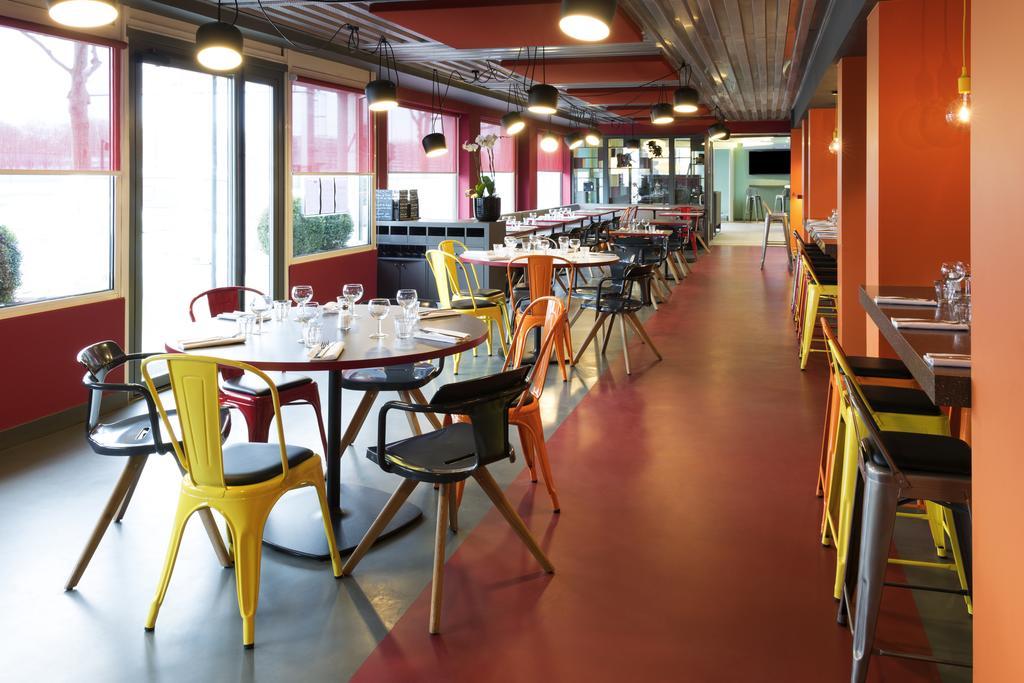 Отель Ibis Styles Lyon Centre Confluence Экстерьер фото