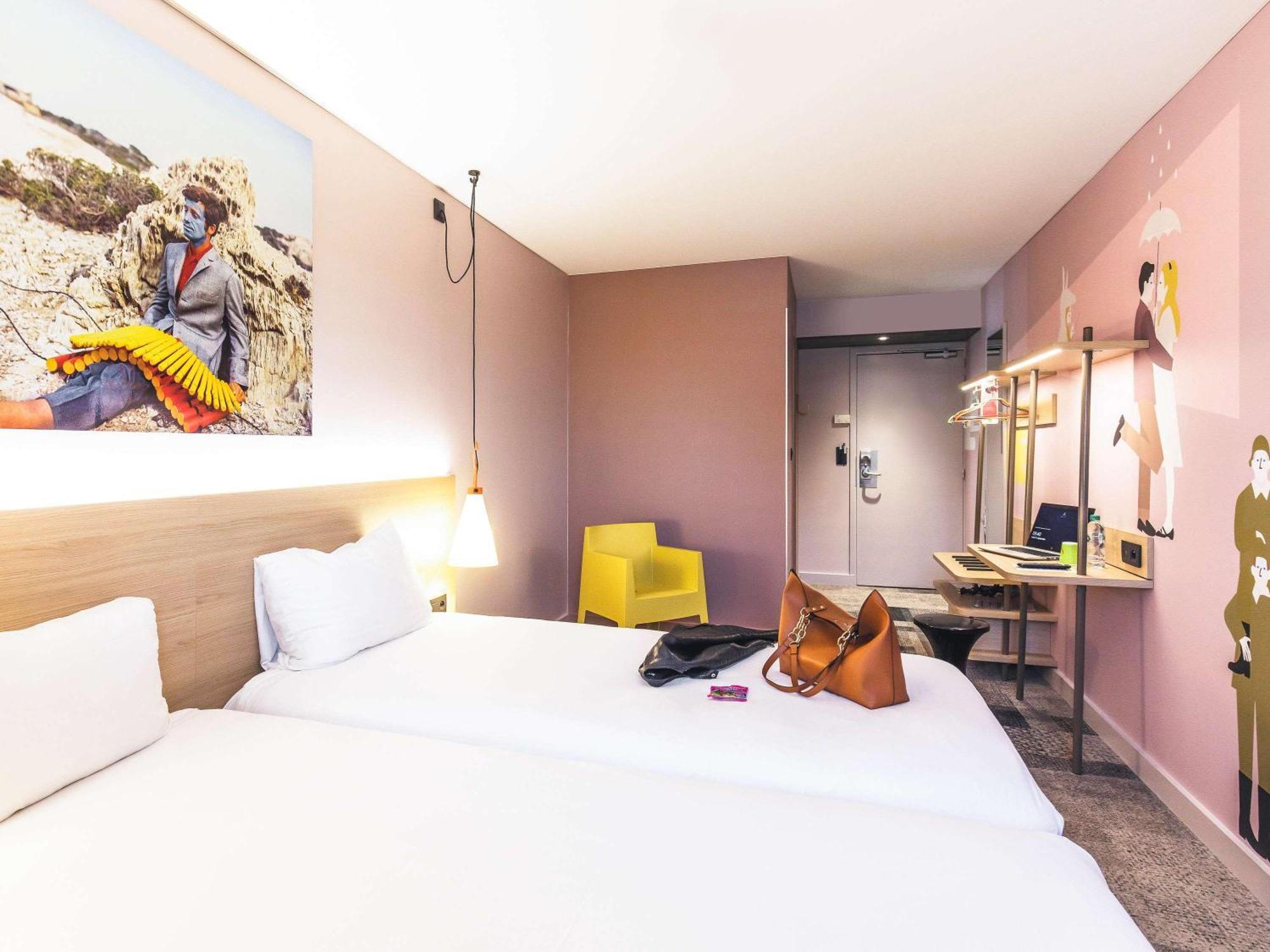 Отель Ibis Styles Lyon Centre Confluence Экстерьер фото